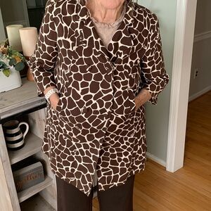 Lilly Pulitzer Giraffe Print Jacket Size 8